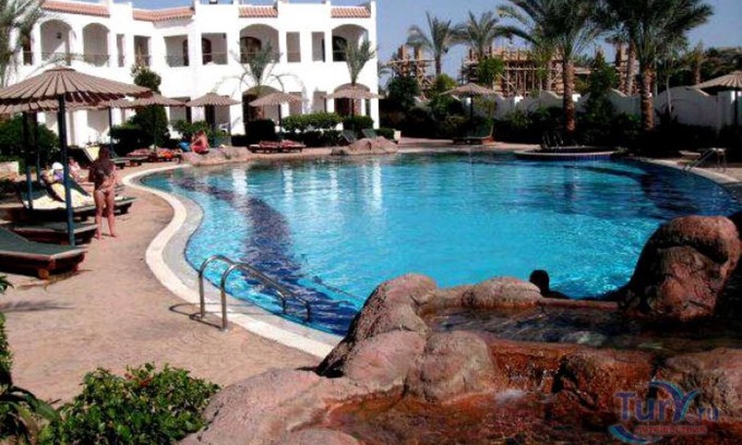 El Hadaba Ski Chalet | 2 Furnished bedrooms challet and a reception for up to 6 persons