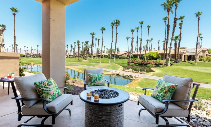 Palm Desert Condo | 2 Guest Rooms on Tee Box #2 Palm Valley CC Includes Tennis & Athletic Membership