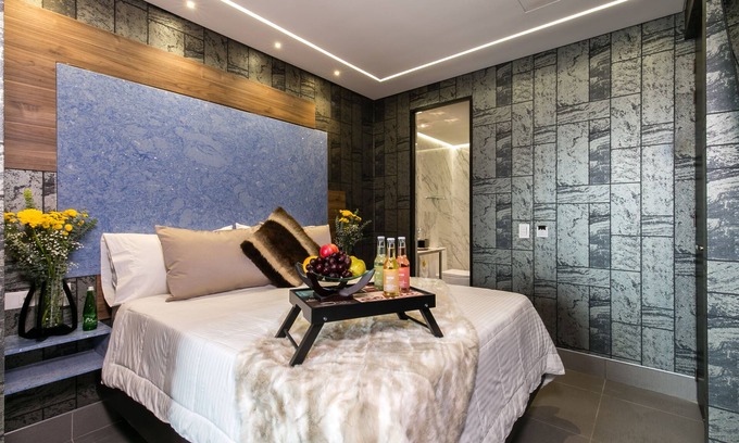 El Poblado Hotel | 2 Luxury Rooms With Window