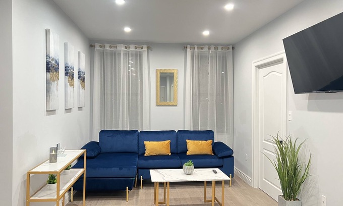 Brownsville Apartment | 2 minutes from Subway! Family-sized apartment with Pets Allowed and FREE Parking