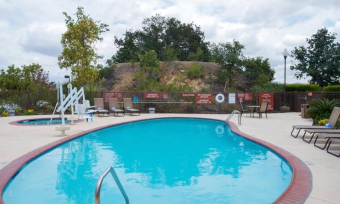 Thousand Oaks House | 2 Pet-friendly Accommodations with Kitchenettes! Pool Access, Pets are Welcome!