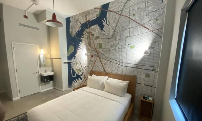 Hiler House | 2 Queen Rooms at The Baltic Hotel