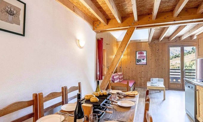 Saint-Sorlin-d'Arves Apartment | 2 Rooms 5 People