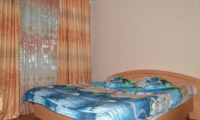 Sverdlov District Apartment | 2 rooms apartment on Chuy Avenu