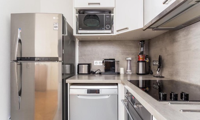 Quartier de la Plaine-de-Monceaux Apartment | 2 rooms apartment - Parc Monceau