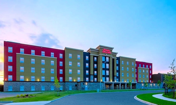 Northwest Edmonton Hotel | 2-Star Hotel ∙ Hampton Inn & Suites Edmonton St. Albert, Ab