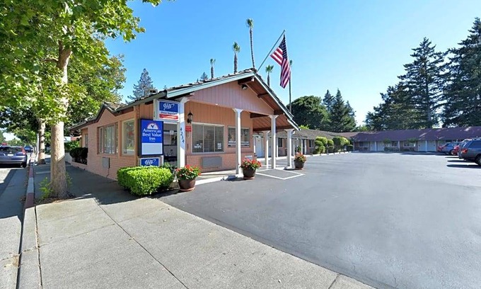 Palo Alto Hotel | 2-Star Hotel ∙ Americas Best Value Inn - Sky Ranch
