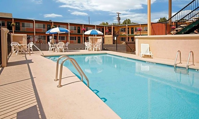 Pendleton Hotel | 2-Star Hotel ∙ Americas Best Value Inn - Pendleton