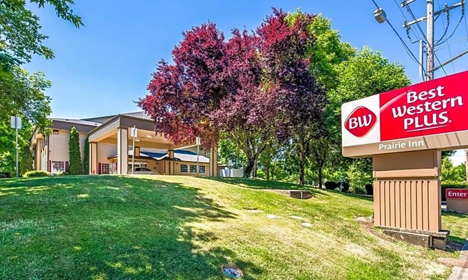 Albany Hotel | 2-Star Hotel ∙ Best Western Plus Prairie Inn