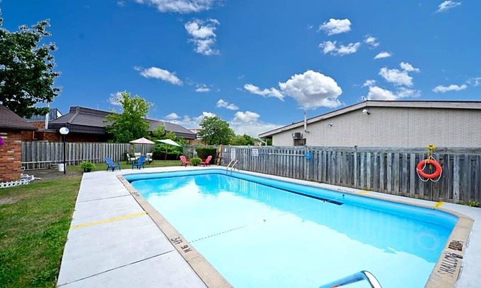 York - Haig Hotel | 2-Star Hotel ∙ Canadas Best Value Inn St. Catharines