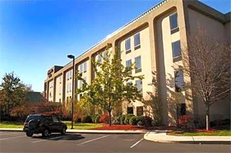 Stroudsburg Hotel | 2-Star Hotel ∙ Hampton Inn Stroudsburg Poconos