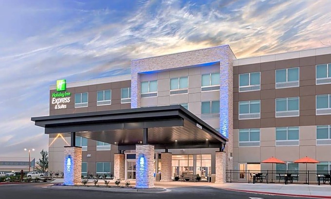 Prosser Hotel | 2-Star Hotel ∙ Holiday Inn Express & Suites - Prosser - Yakima Valley Wine, an IHG Hotel