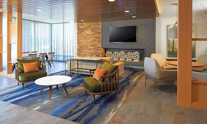 Moreno Valley Hotel | 2-Star Hotel ∙ Fairfield Inn & Suites by Marriott Riverside Moreno Valley