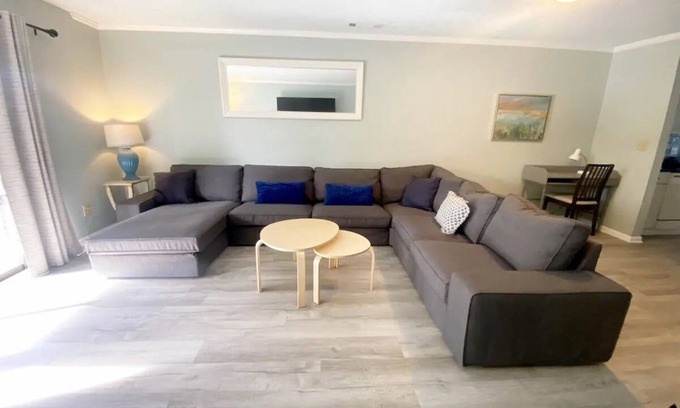 Myrtle Beach Condo | 2-Story 1300 sqft Condo w/4 Balconies, 2bedrooms, 2.5baths, 1/2 block from beach