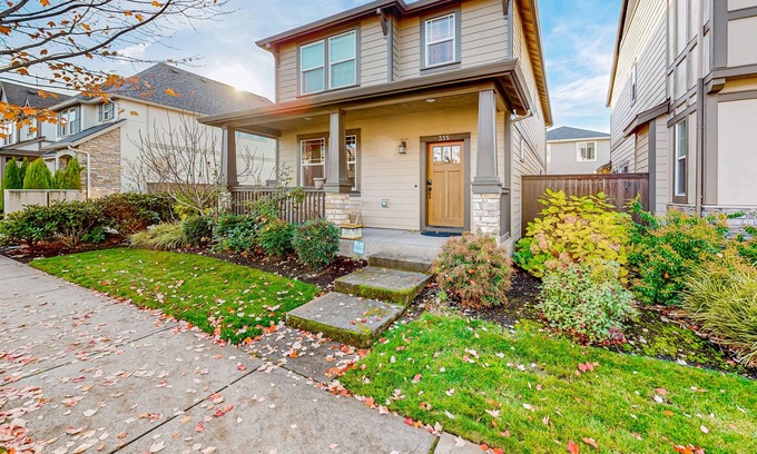 Beaverton House | 2-story home in great location with fireplace, grill, fast WiFi, & streaming