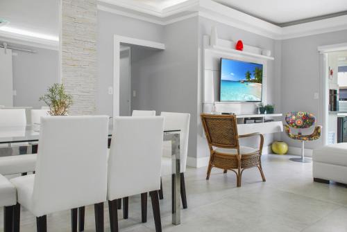 Balneario Cidade Atlantica Apartment | 2 Suites with Gourmet Balcony Barbecue Beach