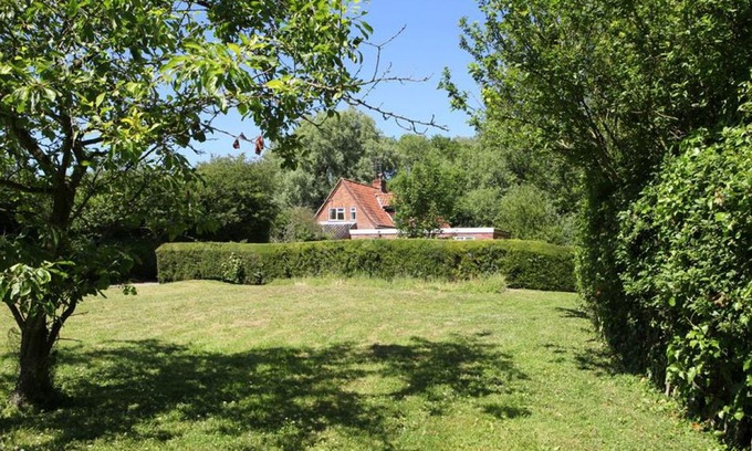 Beccles House | 2 The Homestead (4) - Studio House, Sleeps 4