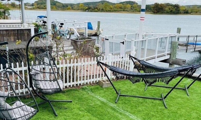 New Haven House | 2 water view new homes with outdoor Spa
