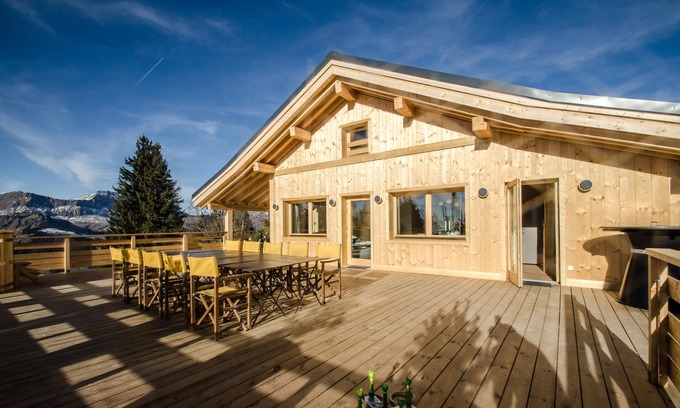 Crest-Voland Ski Chalet | 2 WINGS AND 3 FEATHERS: CONFIDENTIAL RENTAL IN THE MOUNTAINS.