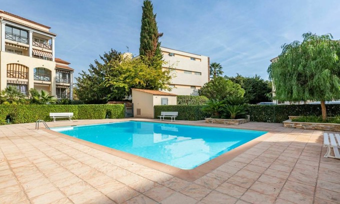 Sainte-Maxime City Centre Apartment | 20 m² Apartment ∙ 1 bedroom ∙ 2 guests