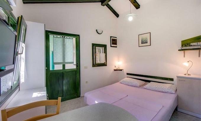Veli Losinj Apartment | 20 m² Apartment ∙ 2 guests
