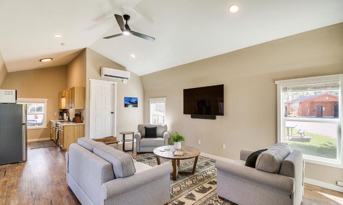 Columbia Falls House | 20 Mi to Glacier Natl Park Pet-Friendly Cabin