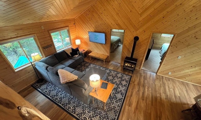 Island Park Cabin | 20 Minutes to West Yellowstone. A 2 block walk to the Henry Fork.