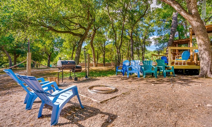 New Braunfels House | 20% Off, 3 Properties, Large Groups Welcome
