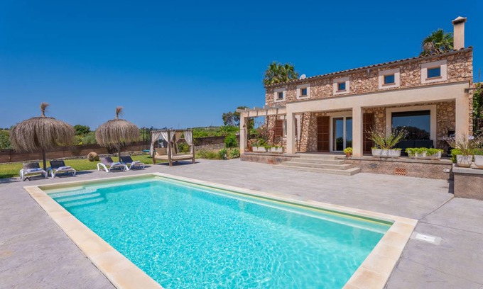 Manacor House | 200 m² House ∙ 4 bedrooms ∙ 6 guests