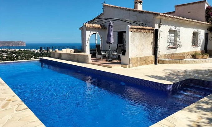 Javea House | 200 m² House ∙ 4 bedrooms ∙ 9 guests
