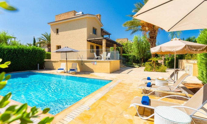 Polis Villa | 200 m² Villa ∙ 4 bedrooms ∙ 8 guests