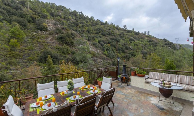 Kato Amiantos Villa | 200 m² Villa ∙ 4 bedrooms ∙ 8 guests