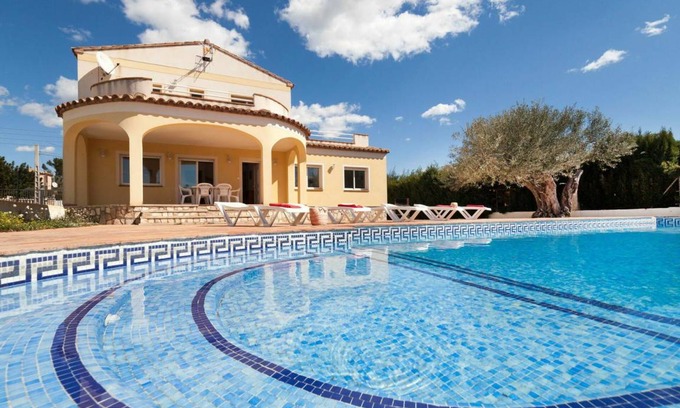 L'Ametlla de Mar Villa | 200 m² Villa ∙ 5 bedrooms ∙ 11 guests