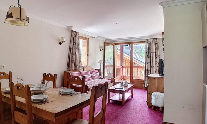 Les Menuires Apartment | 200m from ski slopes, 1st floor, fitness, balcony, tv, 50m², Les Menuires