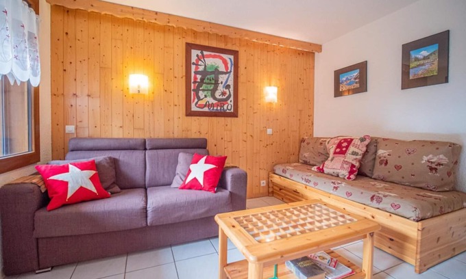 Les Avanchers-Valmorel Apartment | 200m from ski slopes, view ski slopes, terrace, tv, ski locker, 42m², Valmorel