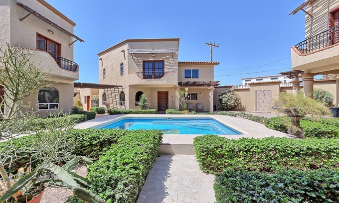 Benito Juarez Villa | 202 m² Villa ∙ 3 bedrooms ∙ 6 guests