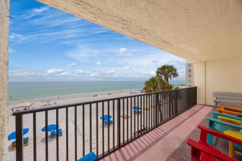 Madeira Beach House | #203 Las Brisas Condos