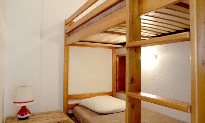Tignes le Lac Apartment | 20m from ski slopes, 2nd floor, balcony, tv, ski locker, 31m², Tignes