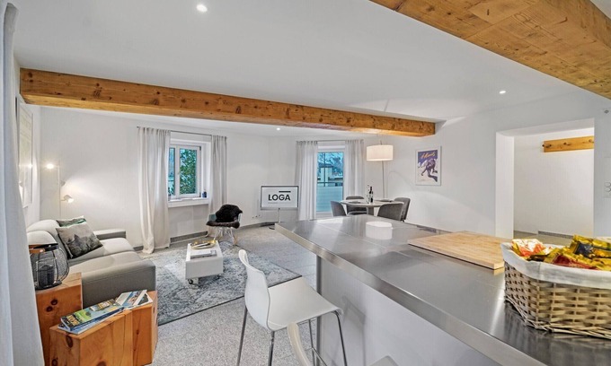 St. Moritz Apartment | 2½ room apartment on the 1st floor.