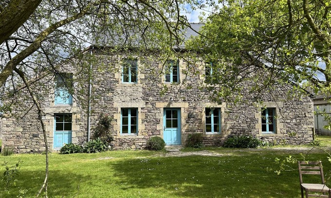 Plurien House | 210 - Character house for 10 guests