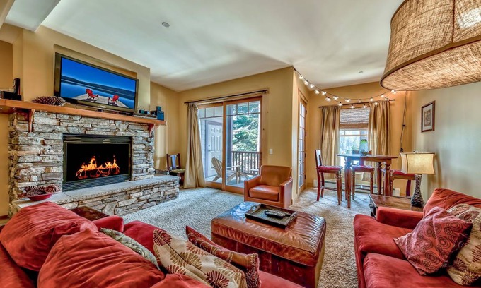 Kirkwood House | 212 m² House ∙ 3 bedrooms ∙ 8 guests
