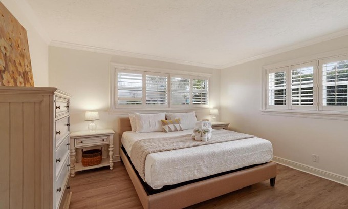 The Cove House | 22 salt water pool home with king beds