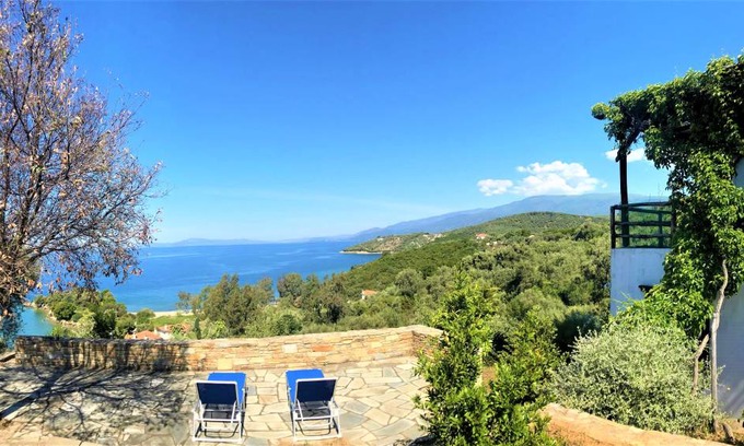 Lefokastron Villa | 220 m² Villa ∙ 4 bedrooms ∙ 9 guests
