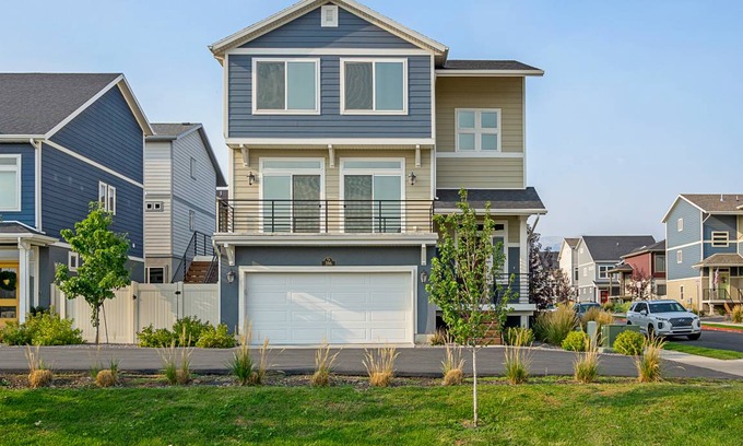 American Fork House | 236 m² House ∙ 4 bedrooms ∙ 14 guests