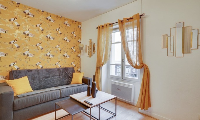 Quartier de la Plaine-de-Monceaux Apartment | 246 Suite Naples Superb apartment in Paris