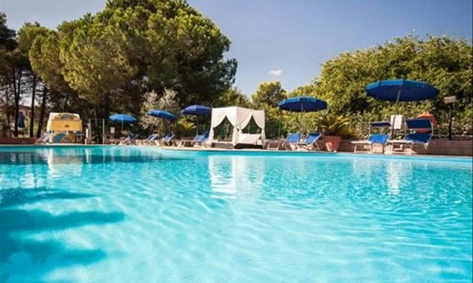 Montopoli in Val d'Arno House | 24 m² Mobile home ∙ 2 bedrooms ∙ 5 guests