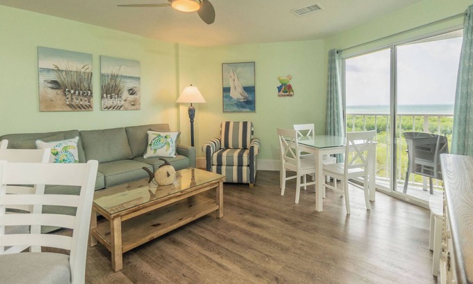 Tavernier Condo | 2405 Ocean Pointe Suites | 2 Bed, 2 Bath