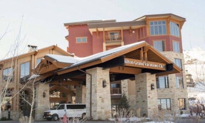 Park City Cabin | 25%OFF. PRESIDENT’S WEEK FEB 15 : 22, 2025 . 2Bedroom, 3Bath. SKI 2 Resort.