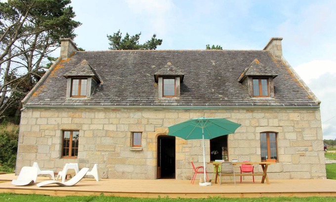 Plouzane House | 250 m² House ∙ 4 bedrooms ∙ 9 guests