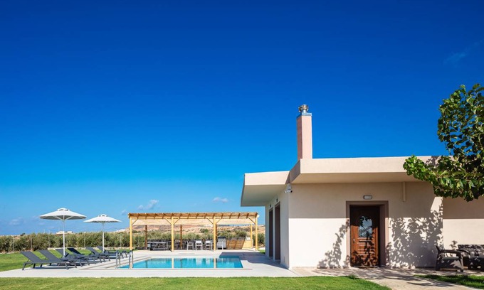 Rethymno Villa | 250 m² Villa ∙ 3 bedrooms ∙ 7 guests